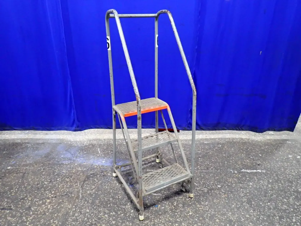 Tri-arc Portable Stairs