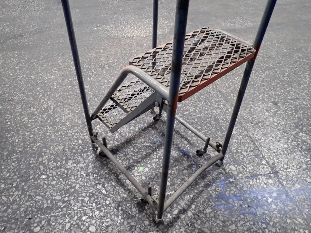 Tri-arc Portable Stairs