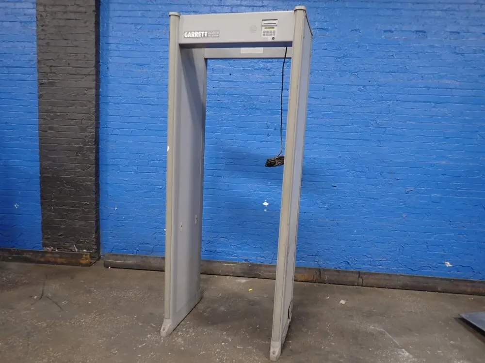 Garrett 30" X 12" X 88" Metal Detector - Pd 6500i