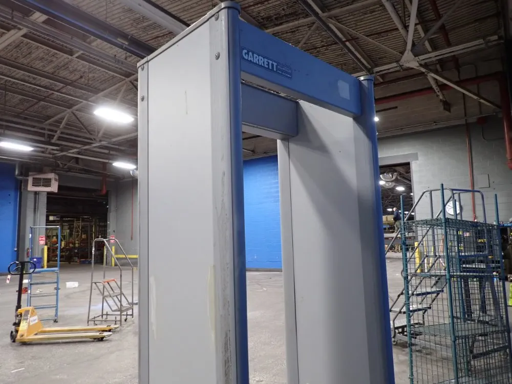 Garrett 30" X 12" X 88" Metal Detector - Pd 6500i