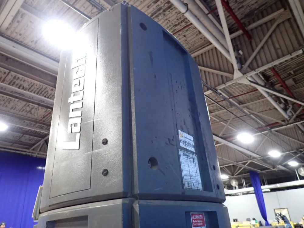 Lantech Stretch Wrapper - Q300xt