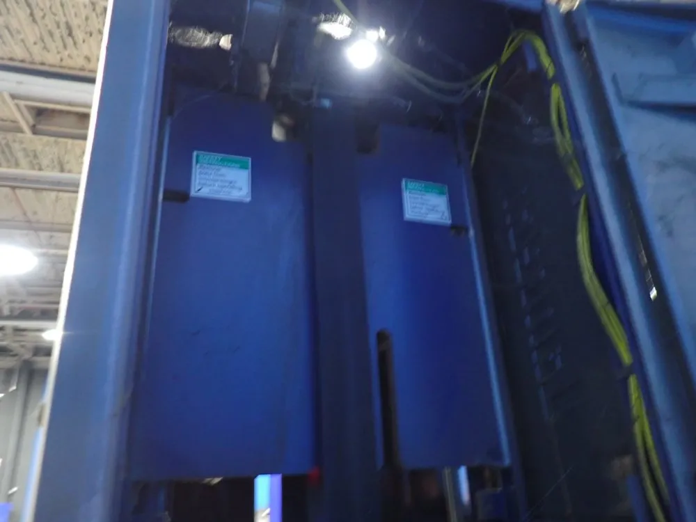 Lantech Stretch Wrapper - Q300xt