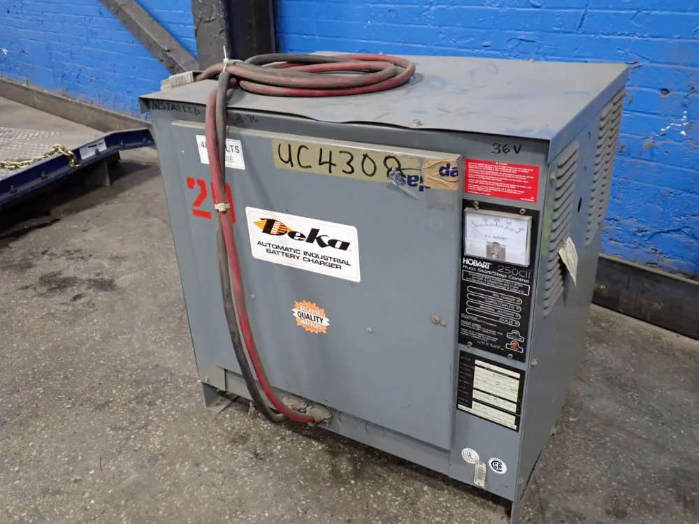 Deka 36 V / 881-1050 Ah Battery Charger - 18c3-1050