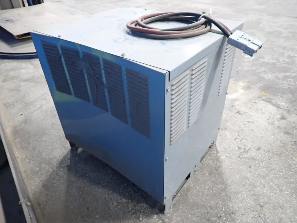 Deka 36 V / 881-1050 Ah Battery Charger - 18c3-1050