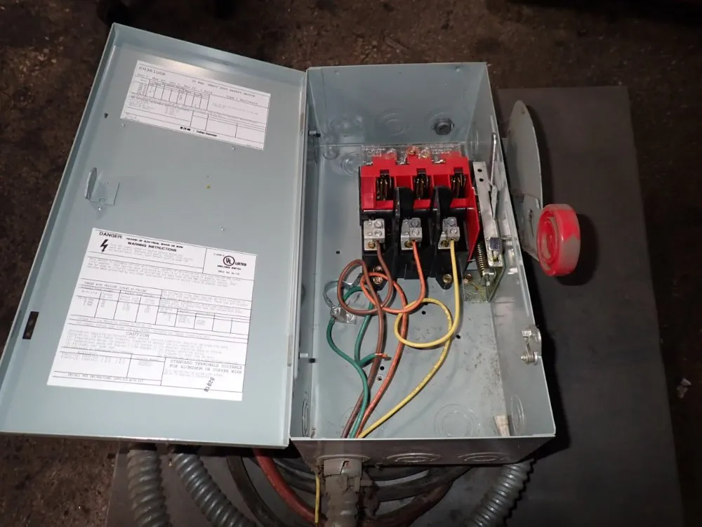 Kw Battery Co. 24 V / 726-1050 Ah Battery Charger - 12-1050f3b9-22