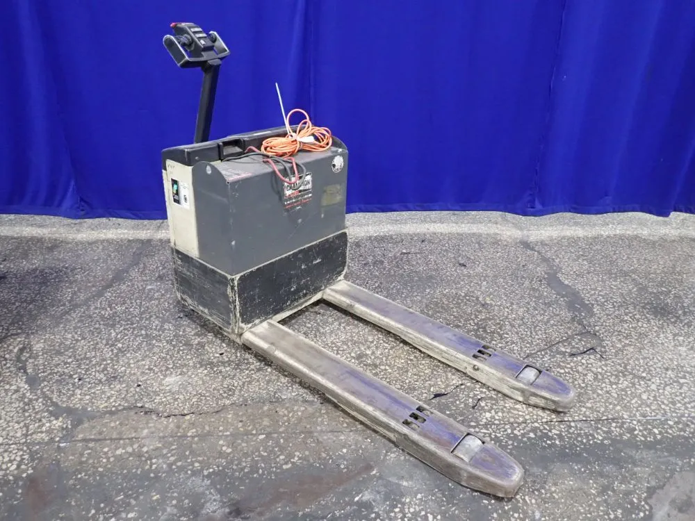 Crown Equipment Corporation 4000 Lbs Electric Pallet Jack - 40gpw-4-14