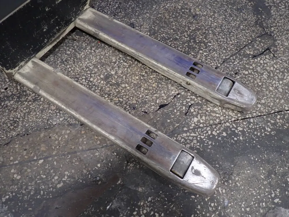 Crown Equipment Corporation 4000 Lbs Electric Pallet Jack - 40gpw-4-14