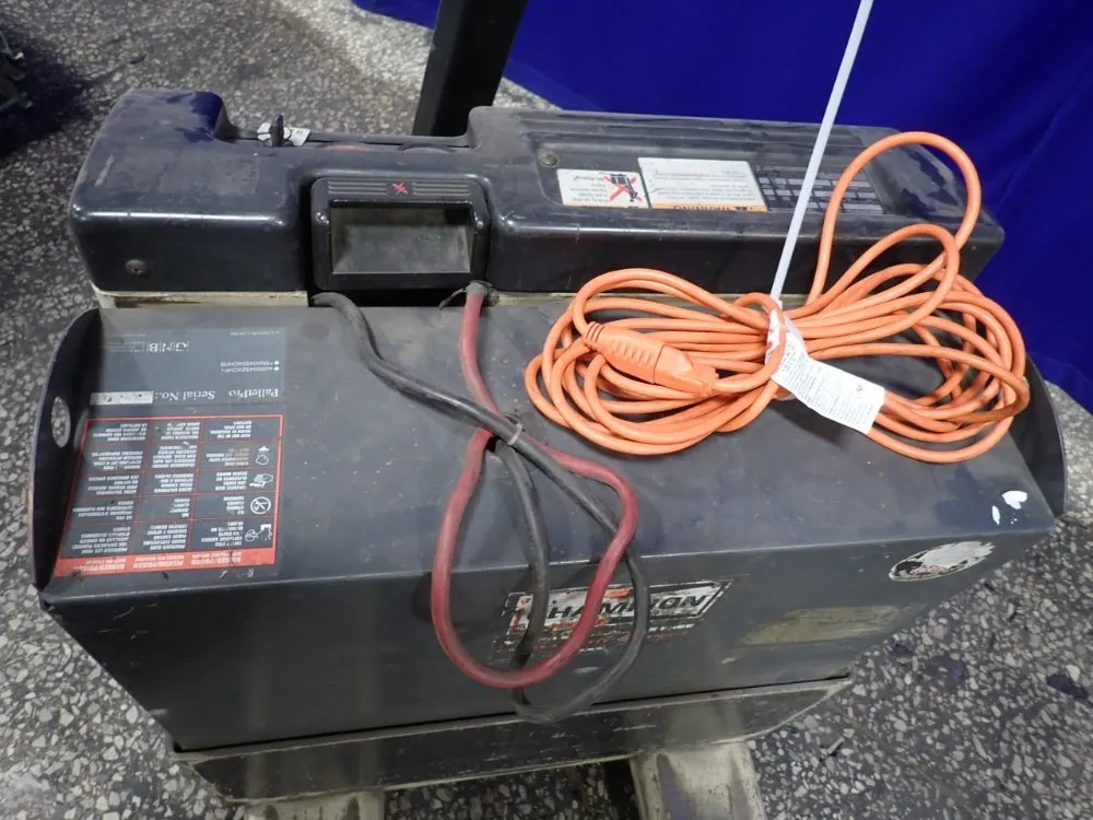 Crown Equipment Corporation 4000 Lbs Electric Pallet Jack - 40gpw-4-14