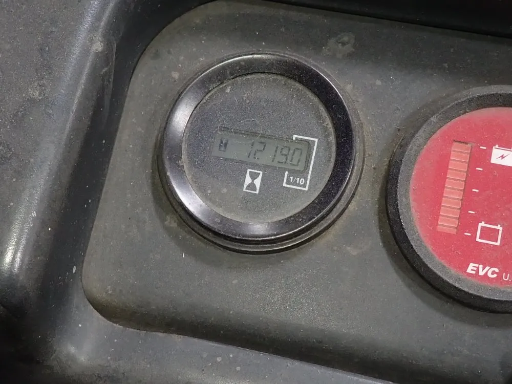 Crown Equipment Corporation 4000 Lbs Electric Pallet Jack - 40gpw-4-14