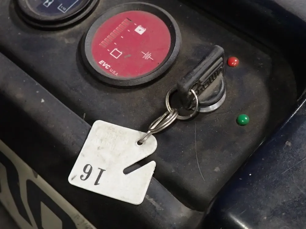 Crown Equipment Corporation 4000 Lbs Electric Pallet Jack - 40gpw-4-14