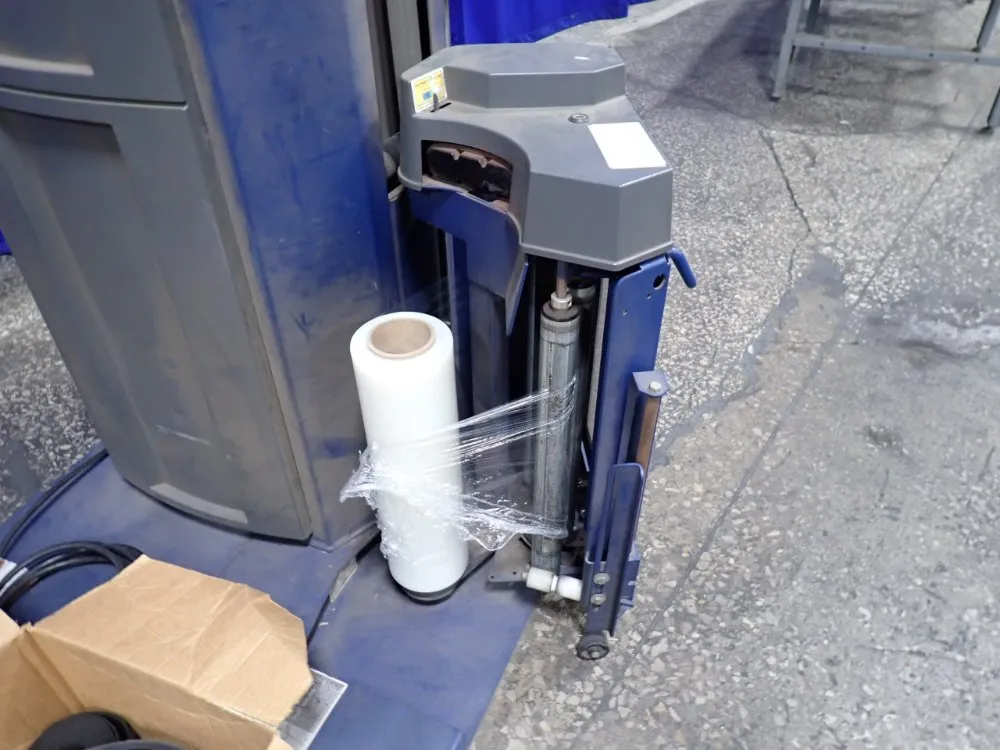 Lantech 70" X 48" Stretch Wrapper - Q300xt