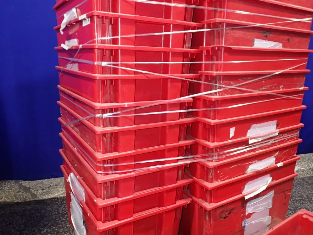 25" X 18" X 14" Plastic Totes