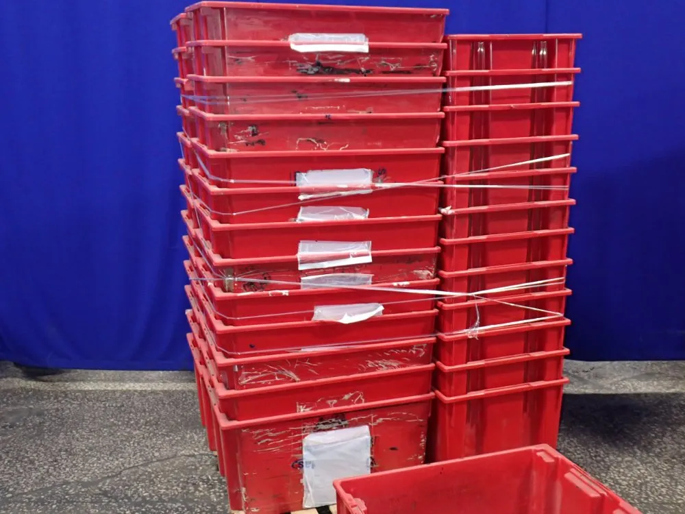 25" X 18" X 14" Plastic Totes