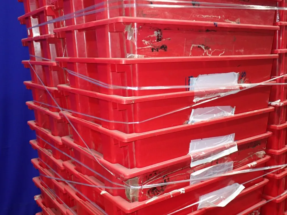 25" X 18" X 14" Plastic Totes