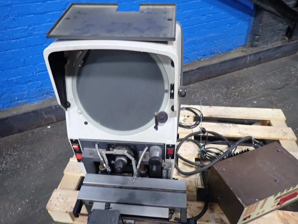 Gage Master Corporation 13" Optical Comparator - 201gnc