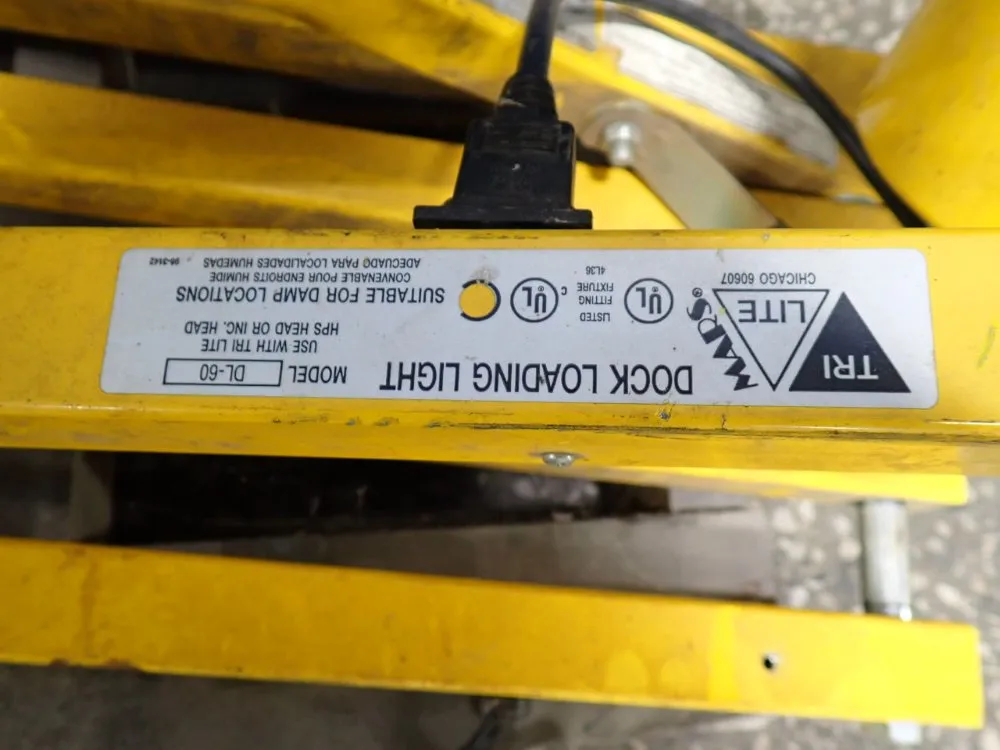 Tri Lite Dock Loading Lighting - Dl-60