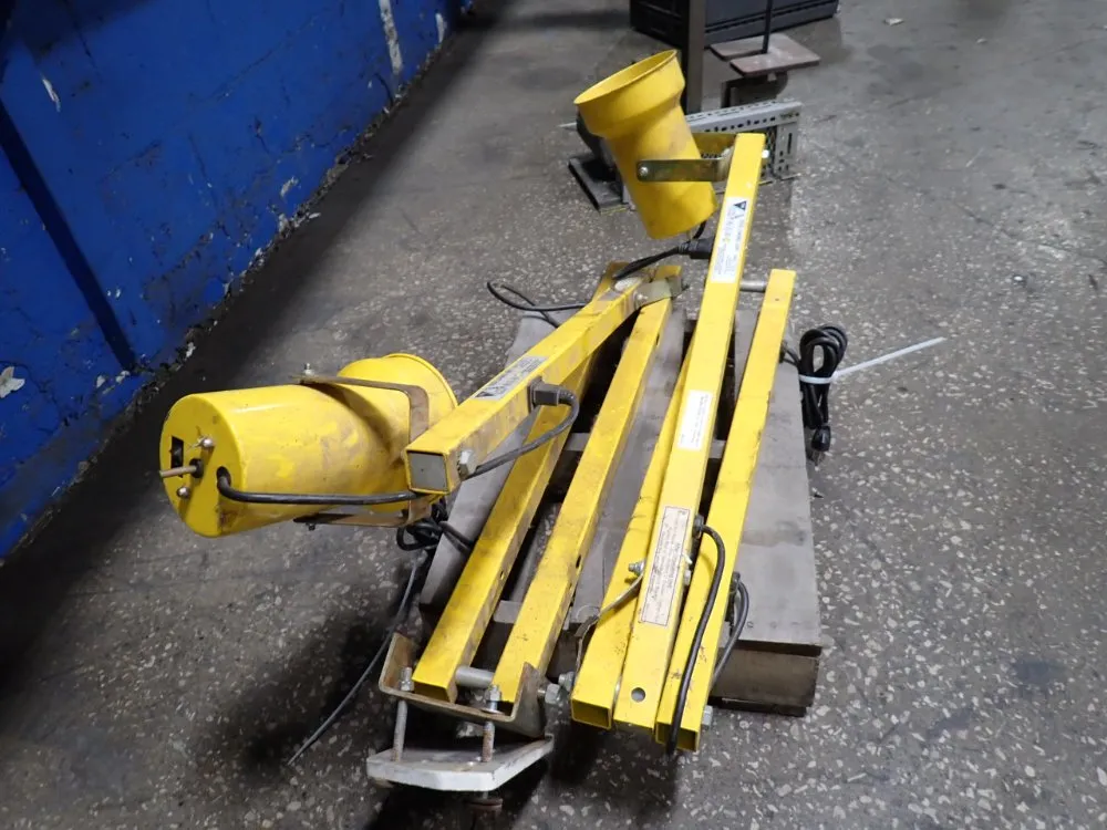 Tri Lite Dock Loading Lighting - Dl-60