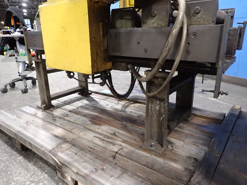 Armstrong-blum 22 1/2" Vertical Band Saw - 2125ts