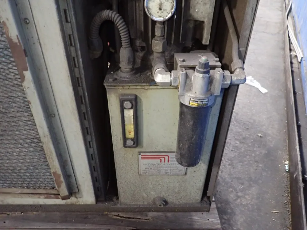 Armstrong-blum 22 1/2" Vertical Band Saw - 2125ts