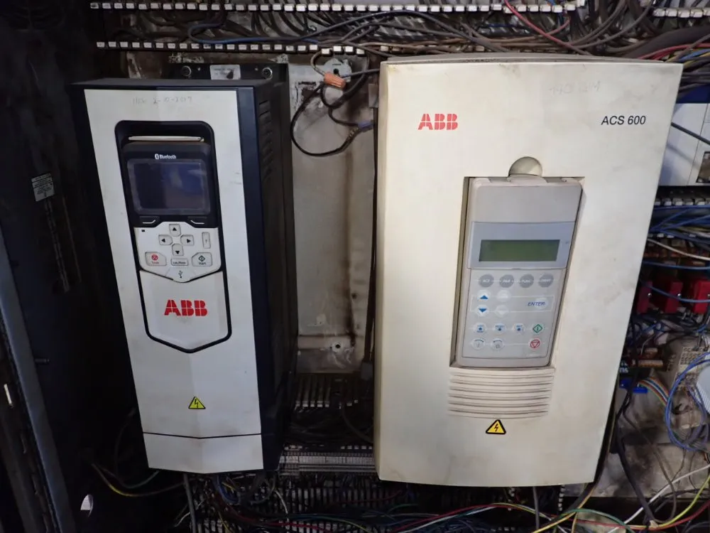 Armstrong-blum 22 1/2" Vertical Band Saw - 2125ts