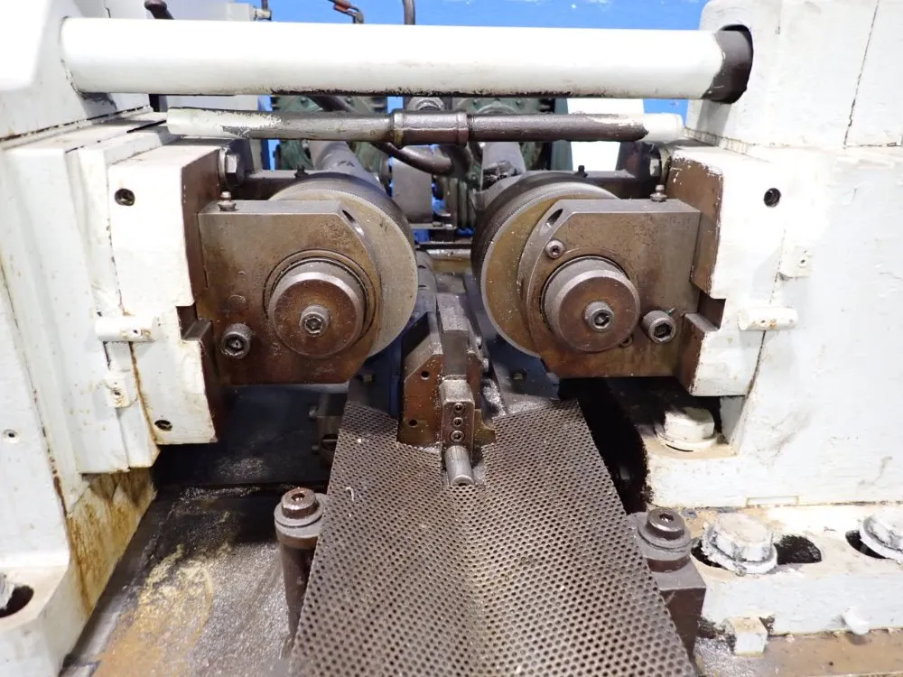 Reed Rtd Thread Roller - No. B112