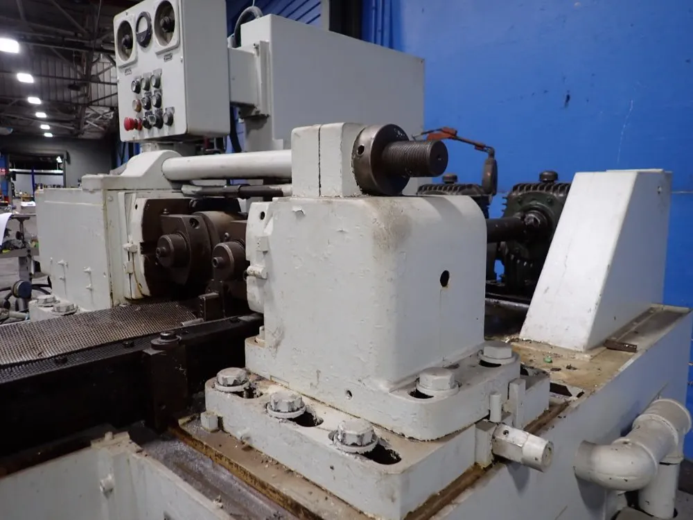 Reed Rtd Thread Roller - No. B112