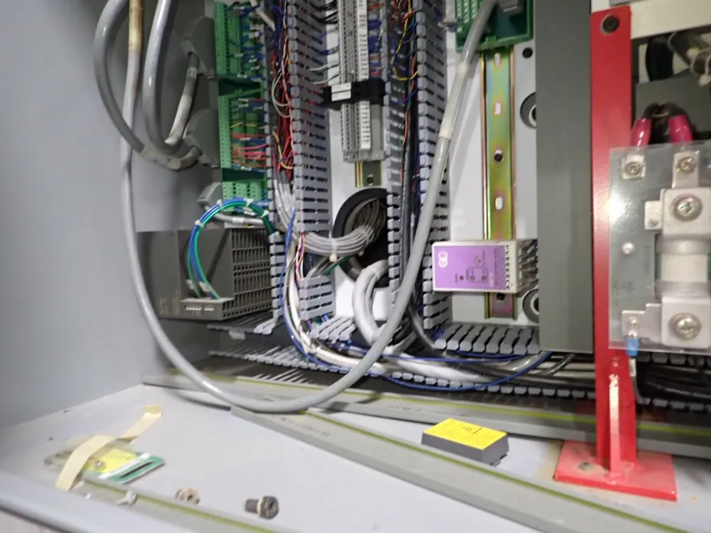 Komo 60 1/2" X 120 1/4" Cnc Router - Vr510 Mach One