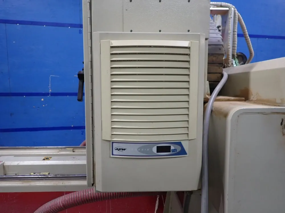 Komo 60 1/2" X 120 1/4" Cnc Router - Vr510 Mach One