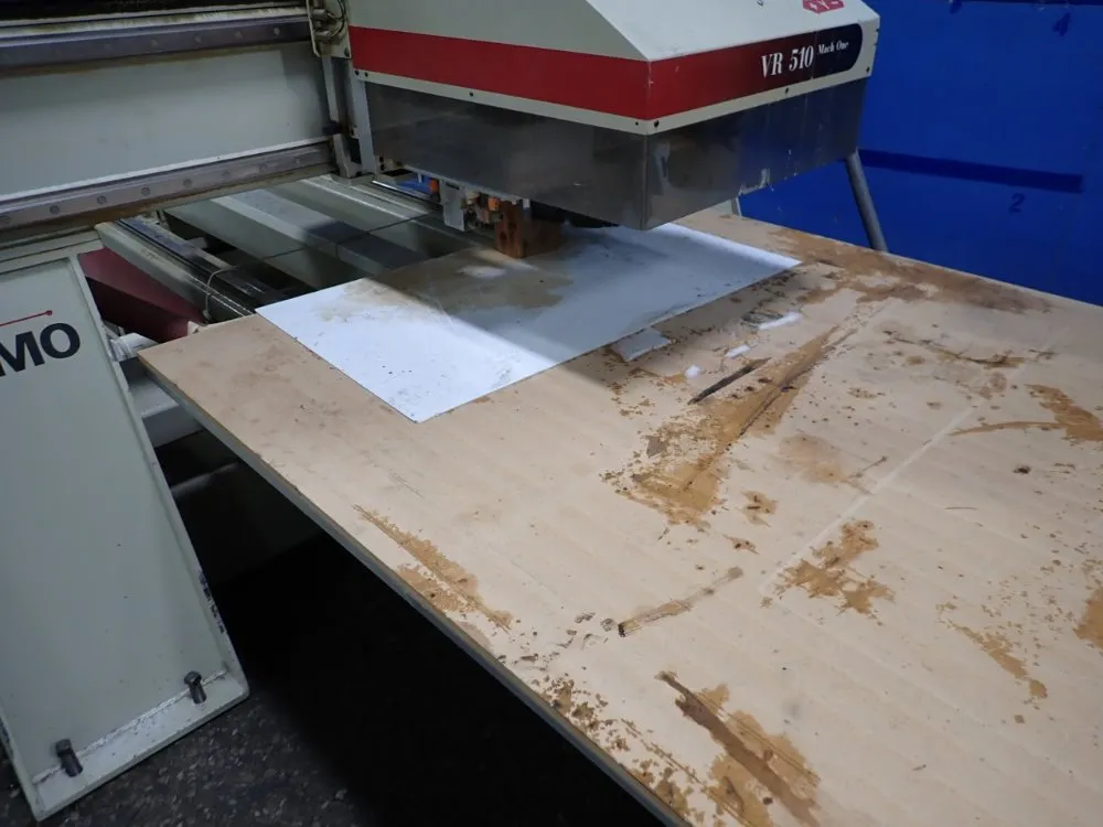 Komo 60 1/2" X 120 1/4" Cnc Router - Vr510 Mach One