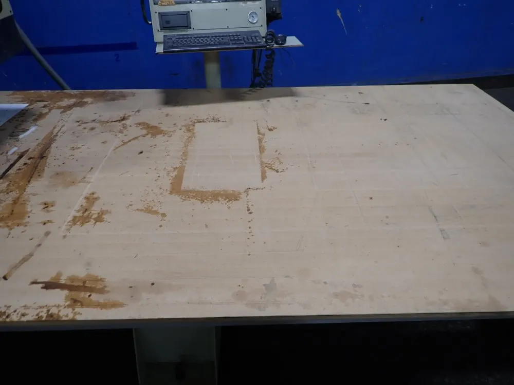 Komo 60 1/2" X 120 1/4" Cnc Router - Vr510 Mach One