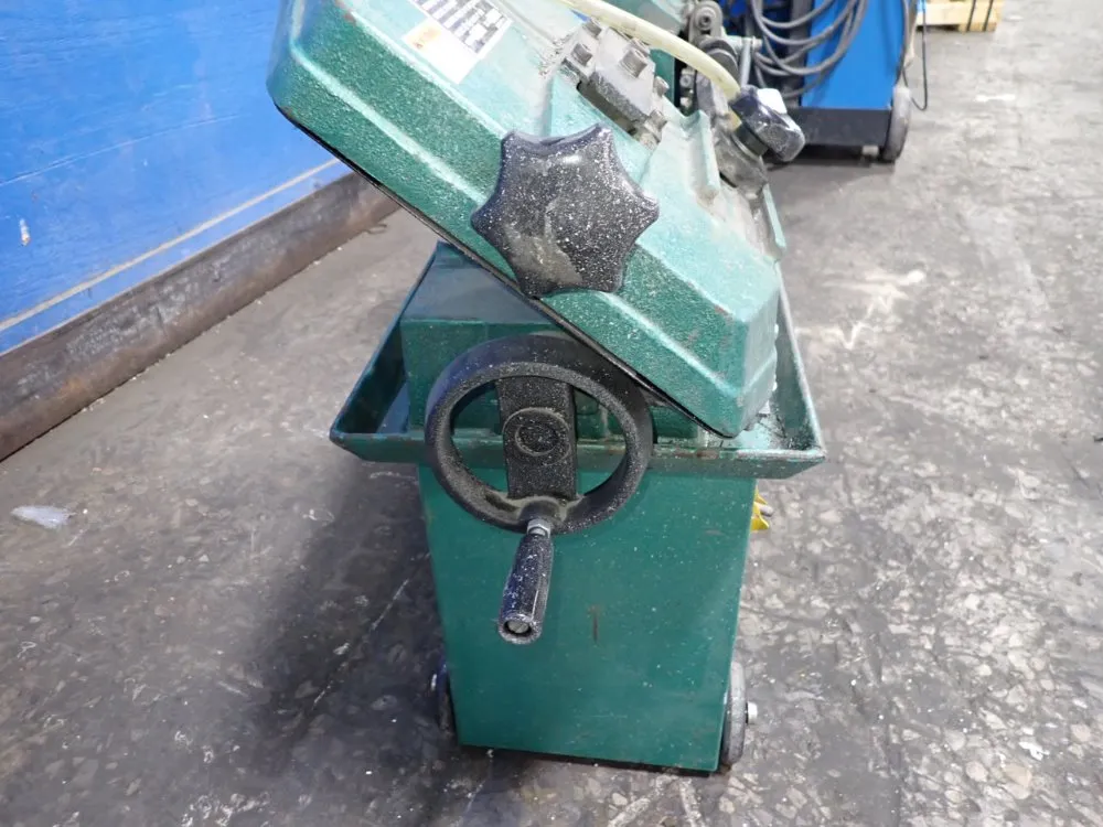 Grizzly 6 1/2" X 13" Horizontal Band Saw - G4030