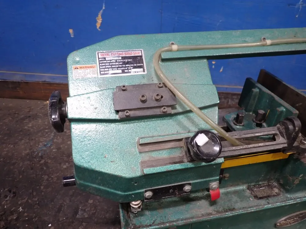 Grizzly 6 1/2" X 13" Horizontal Band Saw - G4030