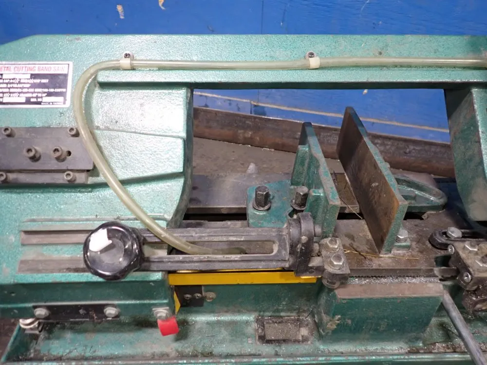 Grizzly 6 1/2" X 13" Horizontal Band Saw - G4030