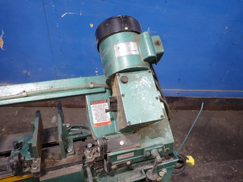 Grizzly 6 1/2" X 13" Horizontal Band Saw - G4030