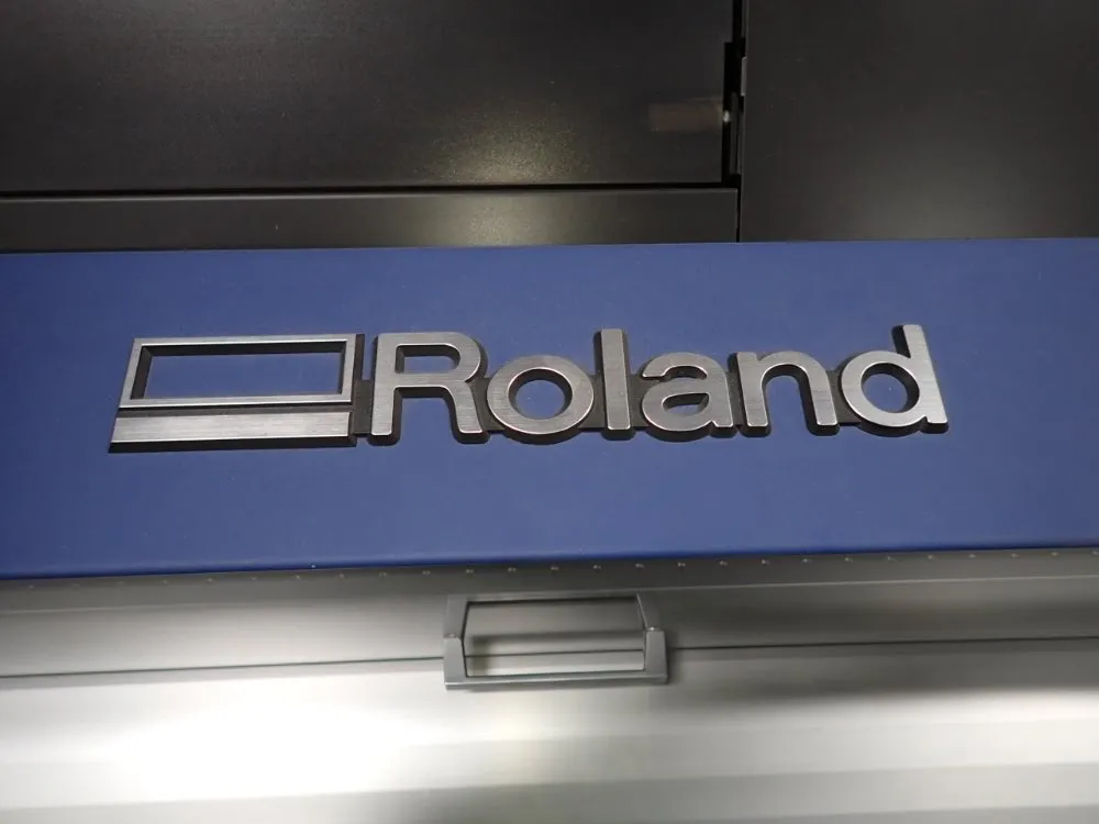 Roland 57 1/2" Printer / Cutter - Vg2-540