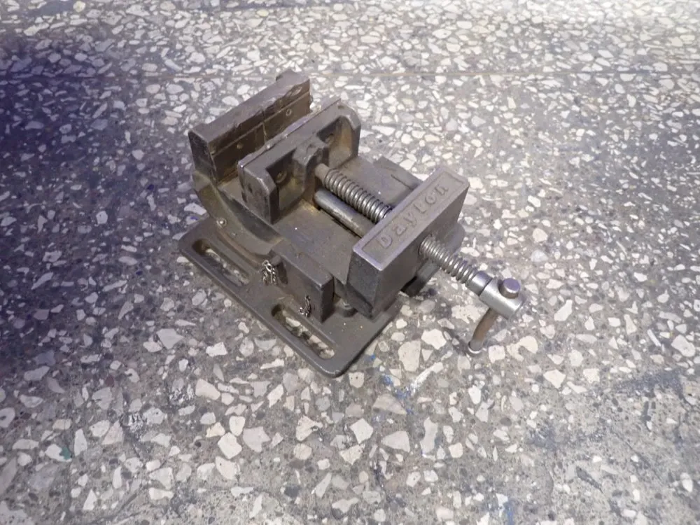 Dayton 4" Vise