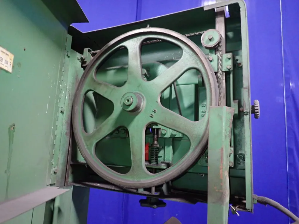 Powermatic 19 1/2" Vertical Band Saw - 87