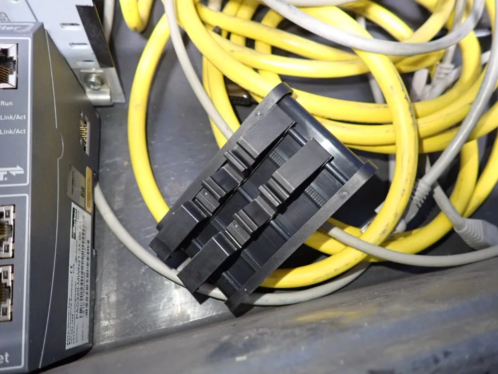 Parker Electrical Components - S025v2f12i31t11m00