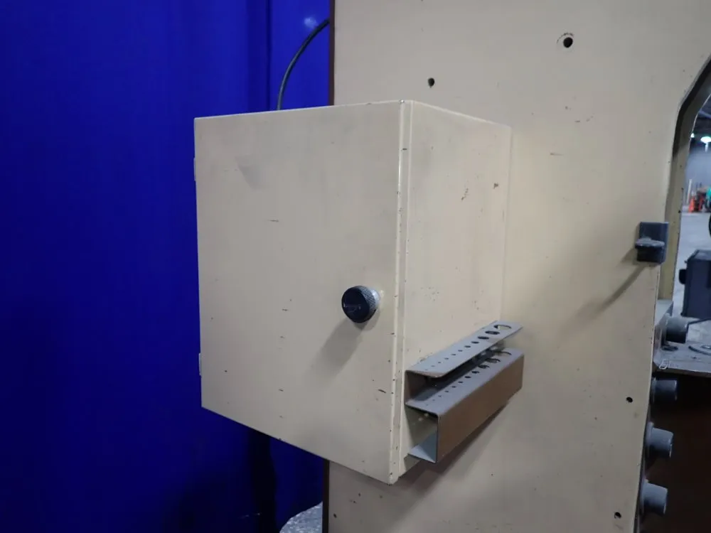 Haeger 6 Ton Insertion Press - Hp6-c