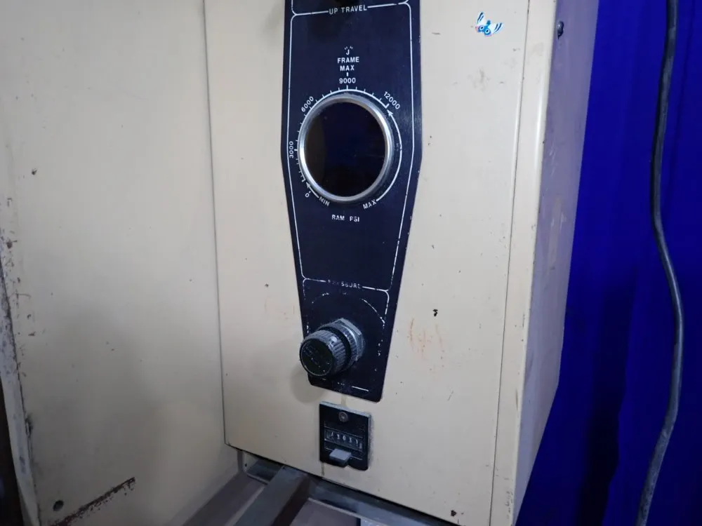 Haeger 6 Ton Insertion Press - Hp6-c