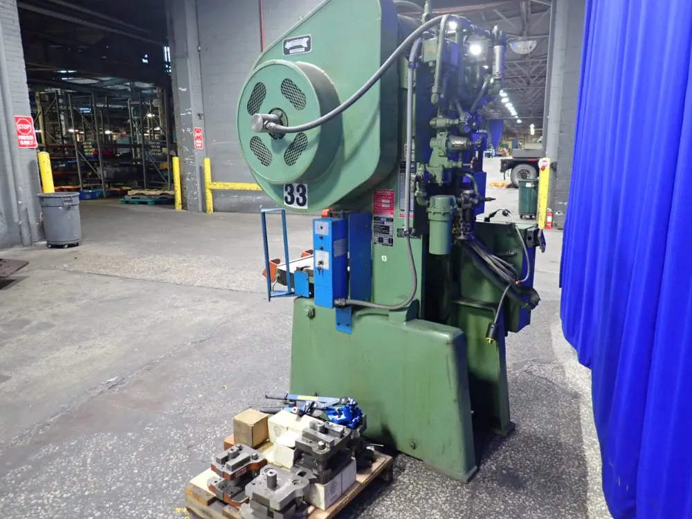 Danly Machine Corp. 25 Ton 25 Ton Obi Press