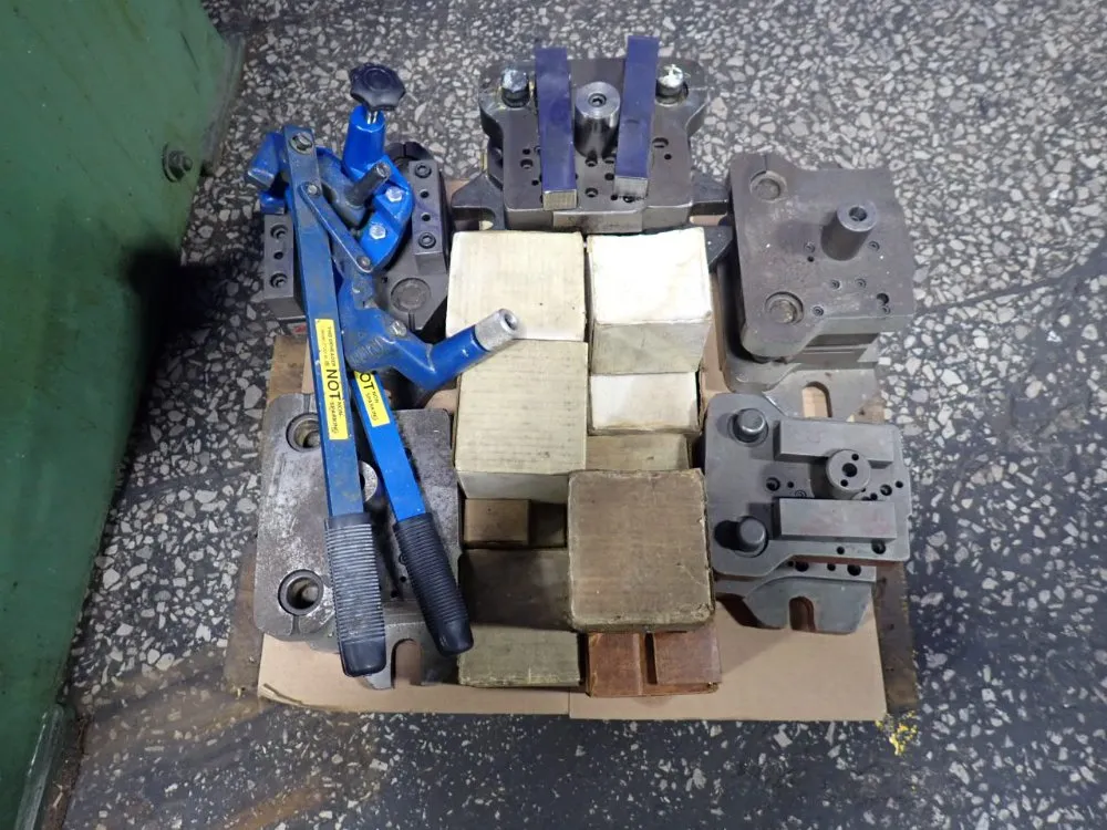 Danly Machine Corp. 25 Ton 25 Ton Obi Press