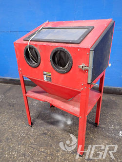 40 lb. Capacity Floor Abrasive Blast Cabinet