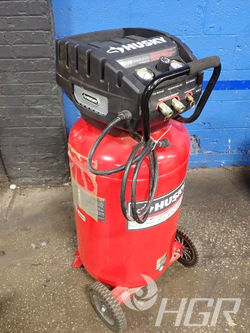 Husky 33 store gallon air compressor