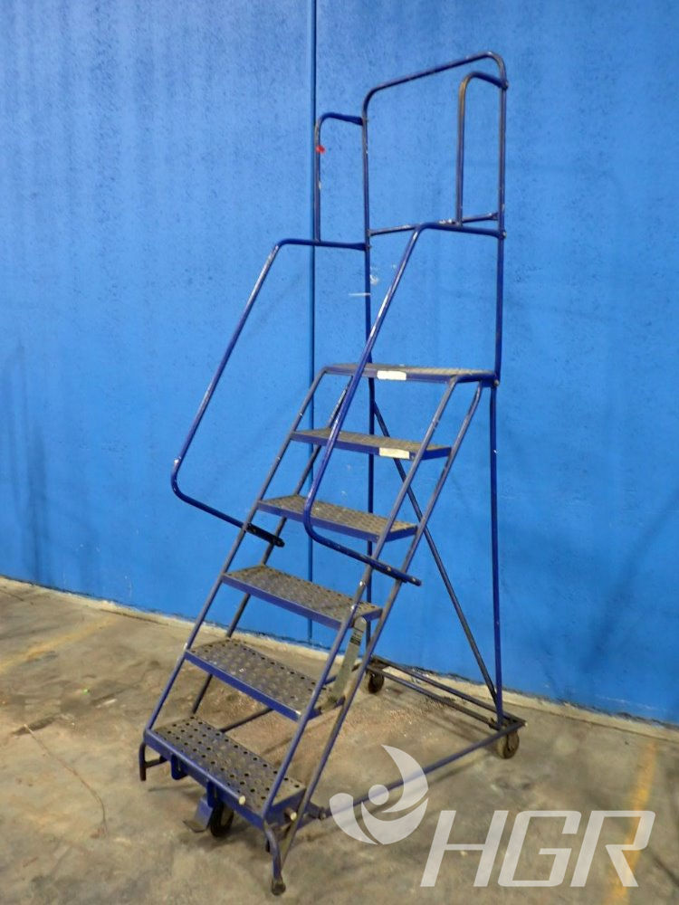 Used Louisville Ladders Portable Stairs/ladder