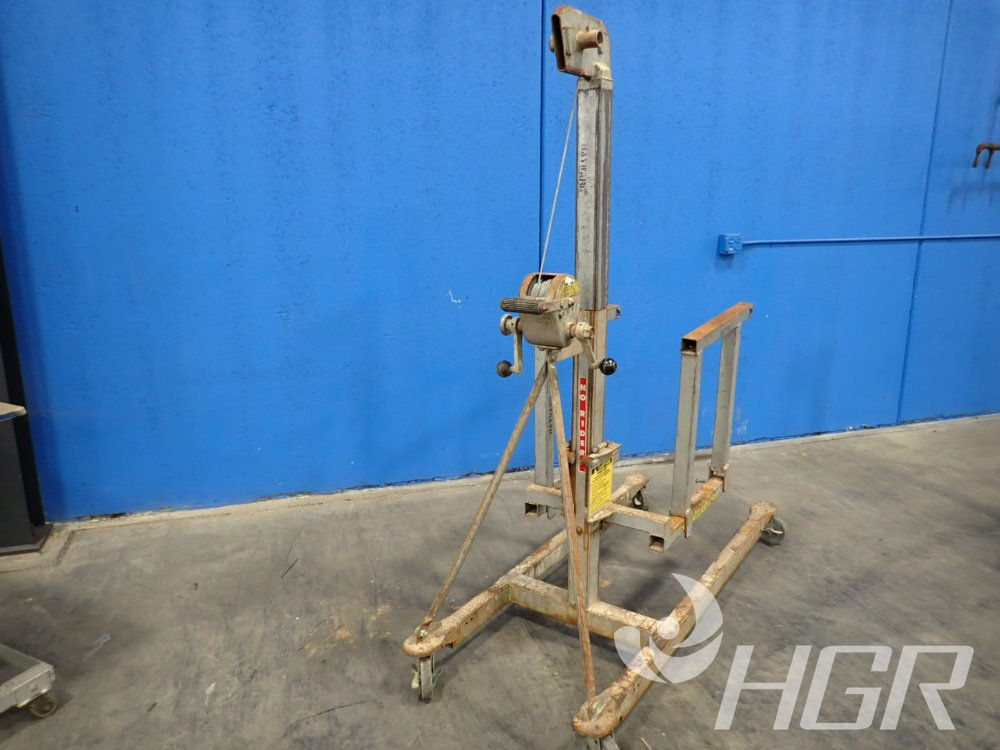Used Vermette Machine Co. Manually Operated Material Lift HGR