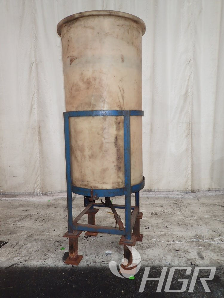 Used Plastic Tank W/ Stand HGR Industrial Surplus
