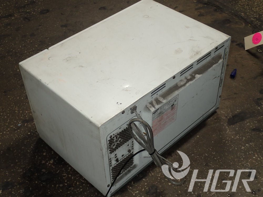 Used Sunbeam Microwave  HGR Industrial Surplus