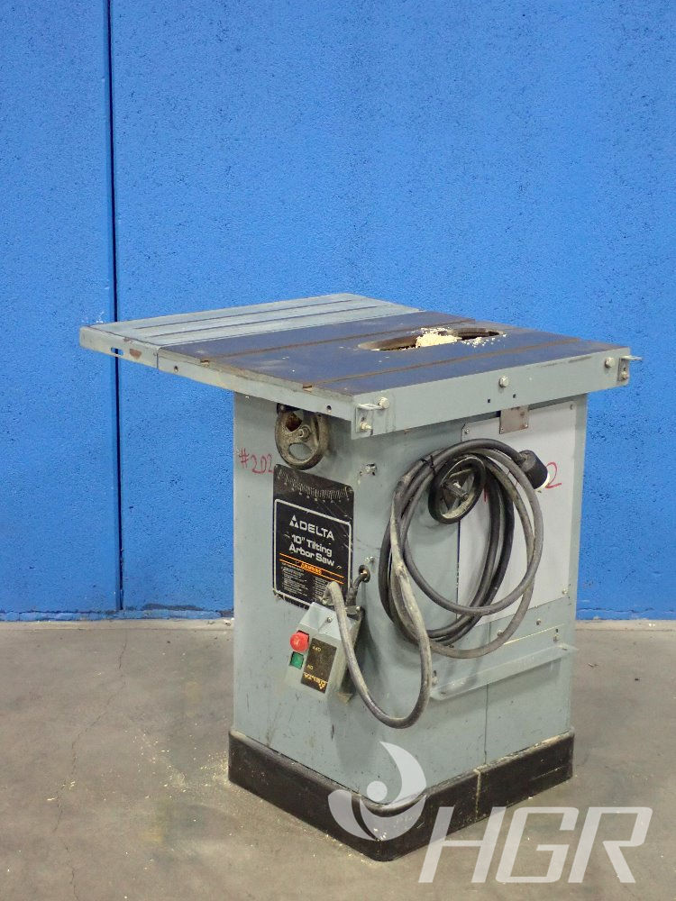 Used Delta 10" Tilting Arbor Saw HGR Industrial Surplus