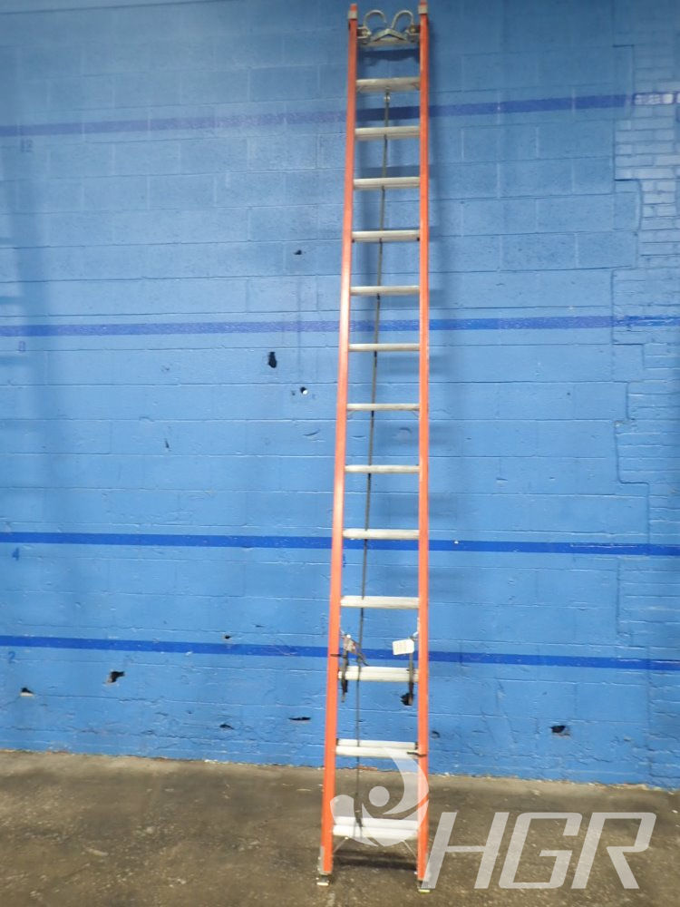 Louisville Fiberglass Extension Ladder